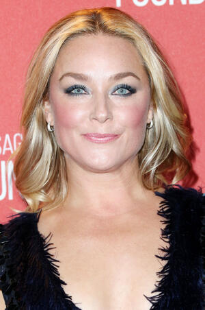 Elisabeth Röhm Biography Fandango